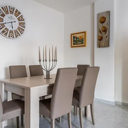 Casa Di Ro' With Parking