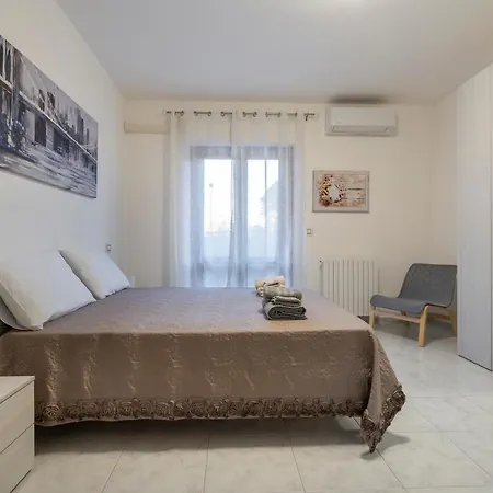 Casa Di Ro' With Parking * Ταράντο